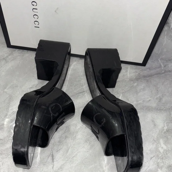 Gucci Glossy Black Slide Sandals - Picture 5 of 7